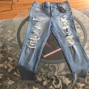 Distressed Hi-Rise Jeggings